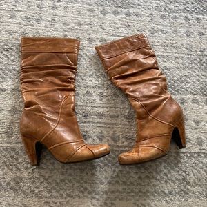 Miz mooz leather heeled boots size 7 fits like a size 6